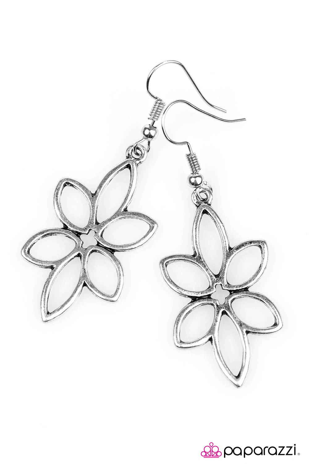 Paparazzi ♥ Tropical Paradise - Silver ♥ Earrings
