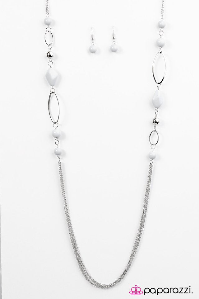 Paparazzi ♥ Dreamy Daydreams - Silver ♥ Necklace