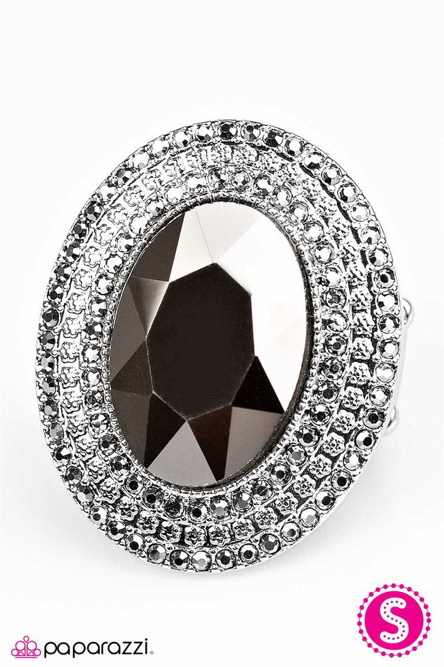 Paparazzi ♥ Empire Built - Silver ♥ Ring