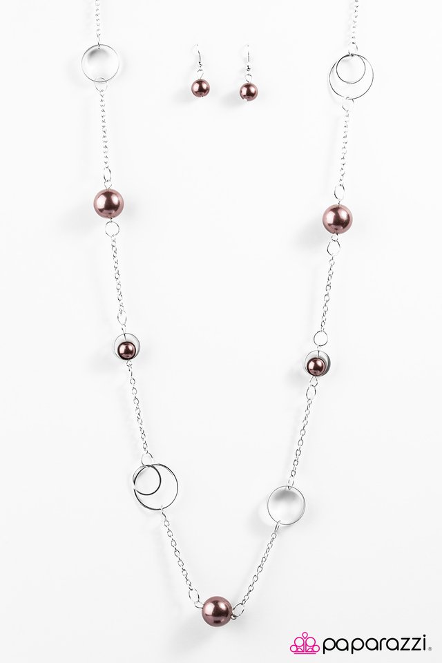 Paparazzi ♥ Sing Me A Song, Mr. Piano Man - Brown ♥ Necklace