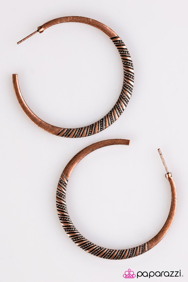 Paparazzi ♥ Lost Horizon - Copper ♥ Earrings