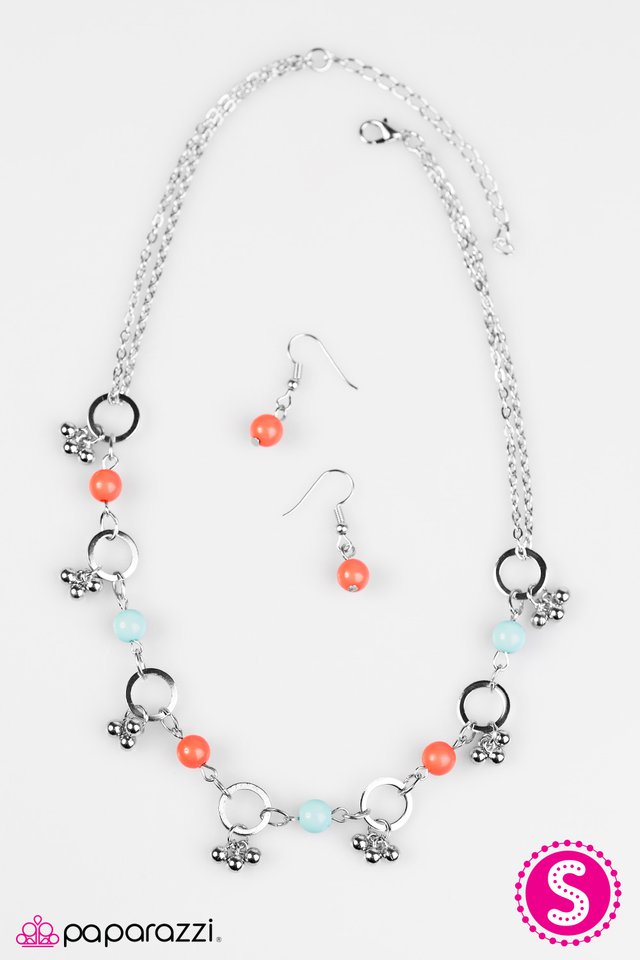 Paparazzi ♥ SHORE As The Wind Blows - Multi ♥ Necklace