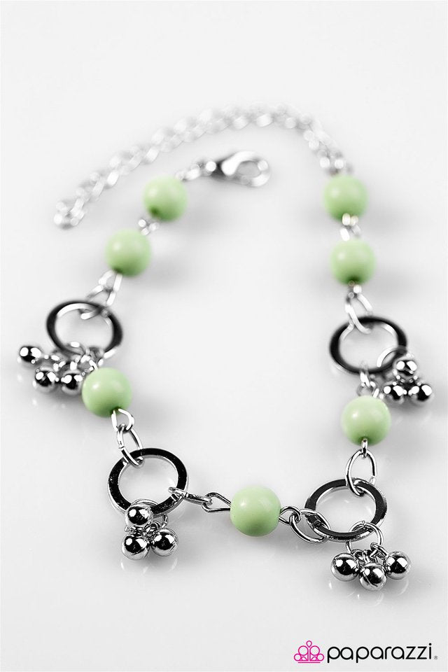 Paparazzi ♥ Cast Ashore - Green ♥ Bracelet