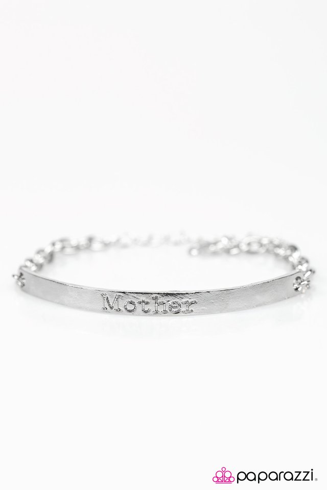 Paparazzi ♥ Mother Knows Best - Silver ♥ Bracelet