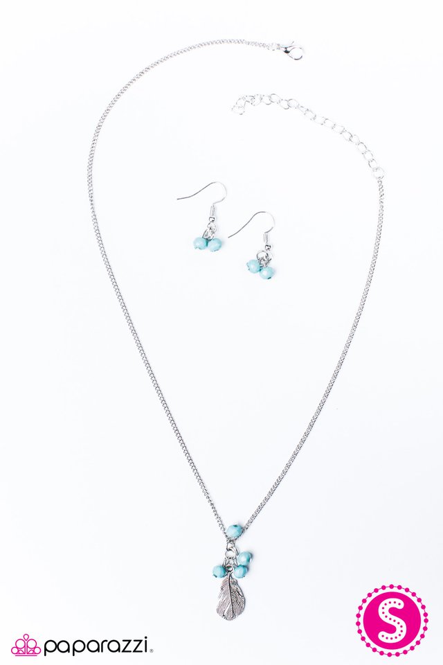 Paparazzi ♥ Watch Me Soar - Blue ♥ Necklace