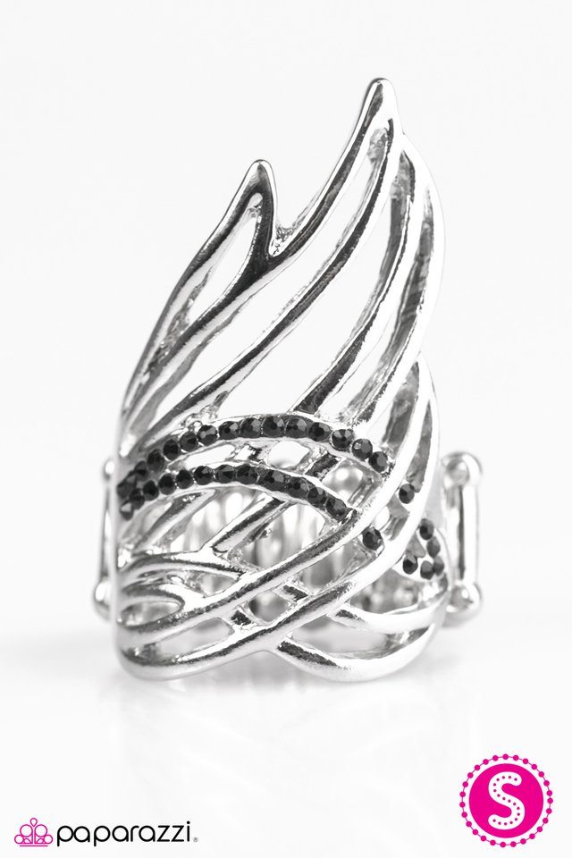 Paparazzi ♥ Catch Fire - Black ♥ Ring