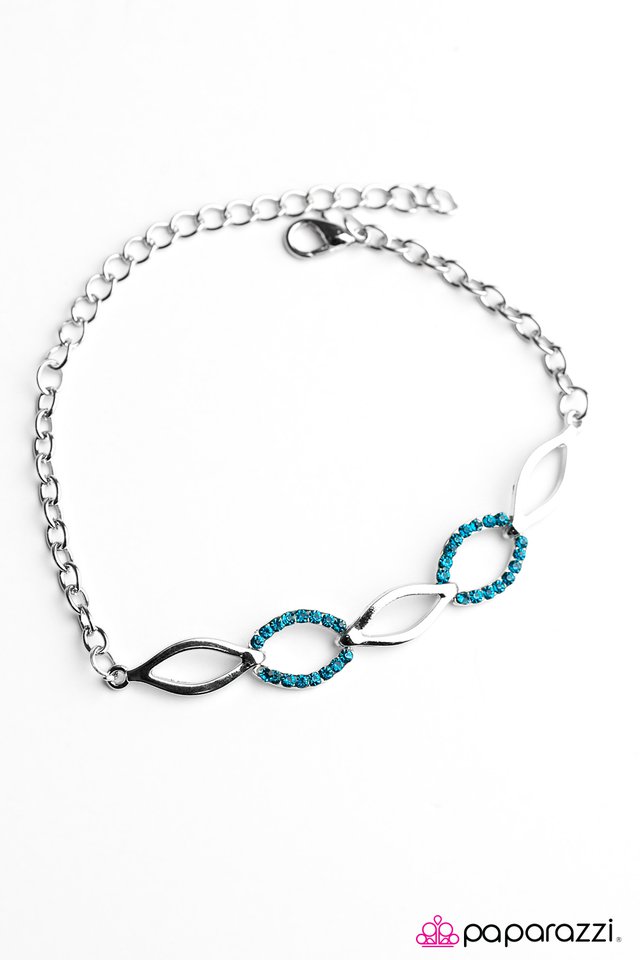Paparazzi ♥ Glitz and Glamor - Blue ♥ Bracelet