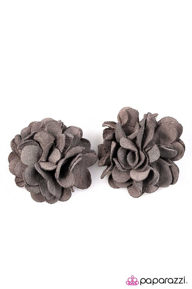 Paparazzi ♥ Let It GROW - Silver ♥ Hair Clip