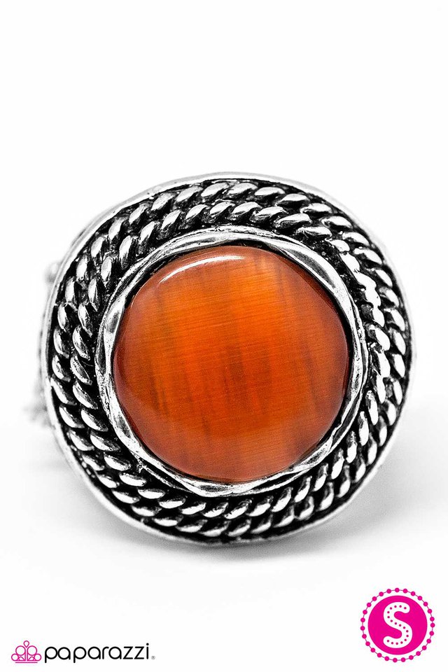 Paparazzi ♥ In Your Face - Orange ♥ Ring