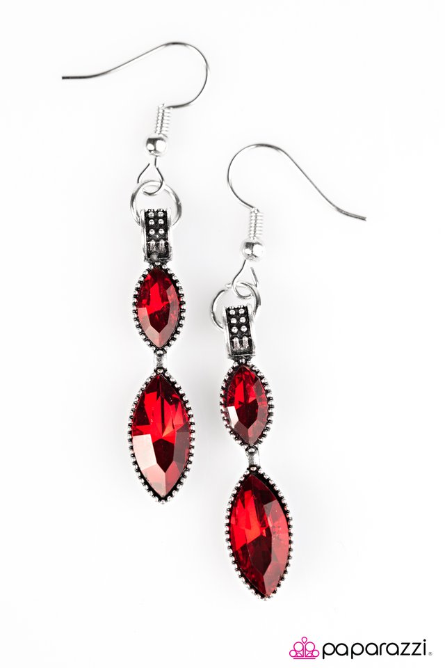 Paparazzi ♥ Wandering Star - Red ♥ Earrings