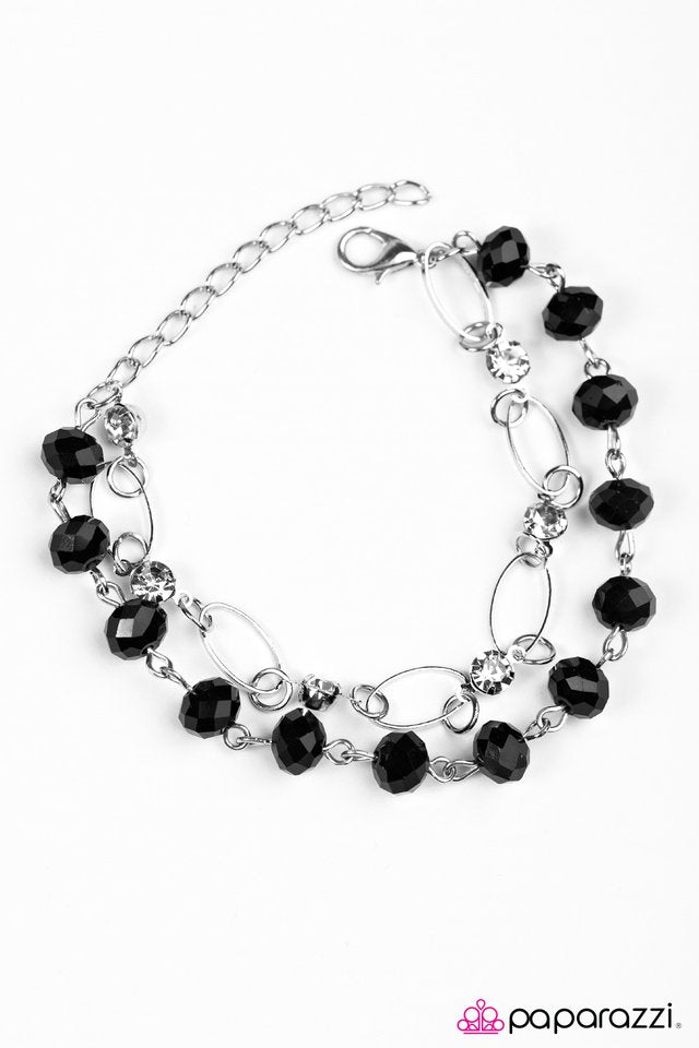 Paparazzi ♥ Rich Beyond Your GLITZY-est Dreams - Black ♥ Bracelet