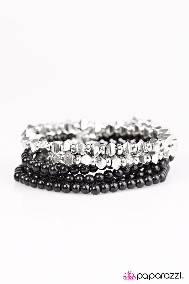 Paparazzi ♥ Nama-SLAY - Black ♥ Bracelet