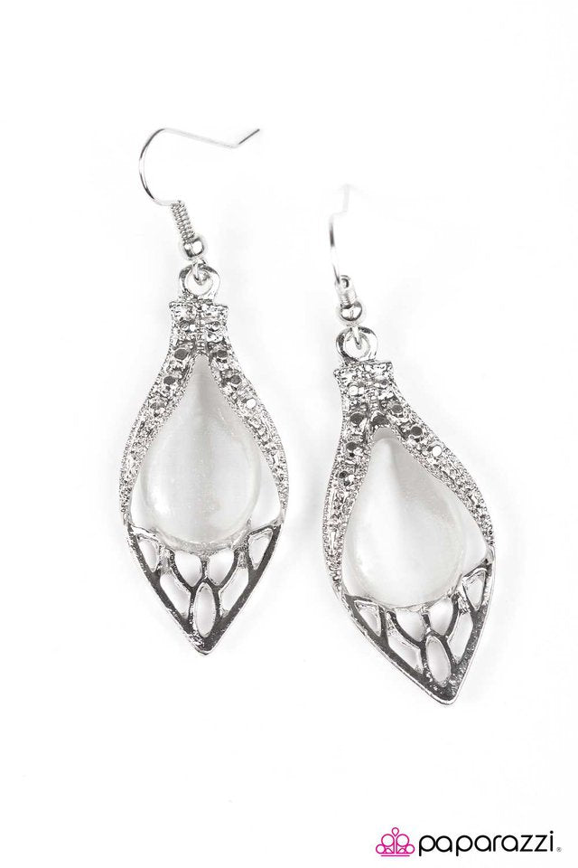 Paparazzi ♥ Loyal Royal - White ♥ Earrings
