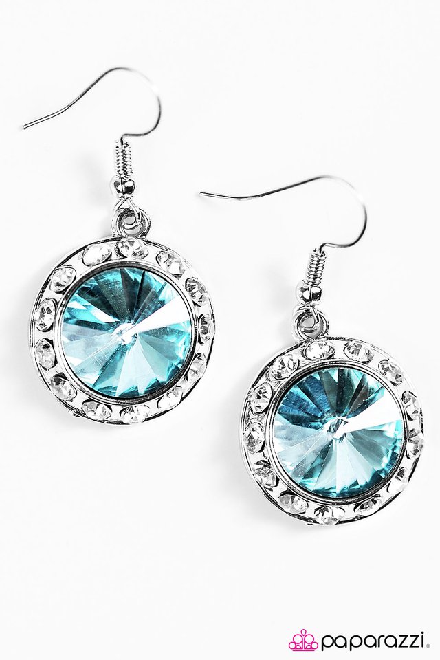 Paparazzi ♥ Turn on the Sparkle - Blue ♥ Earrings