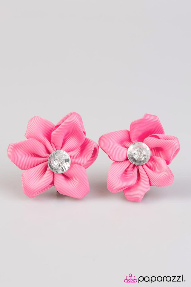 Paparazzi ♥ A Tale of Two Daisies - Pink ♥ Hair Clip