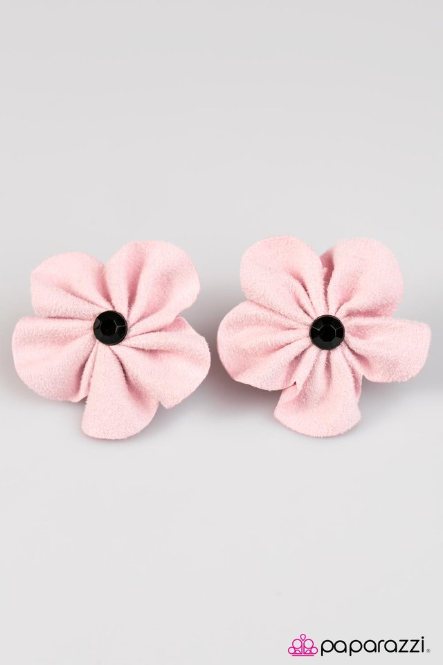 Paparazzi ♥ Petal Poise - Pink ♥ Hair Clip