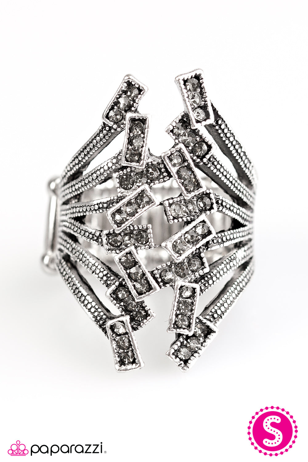 Paparazzi ♥ Class and Clash - Silver ♥ Ring