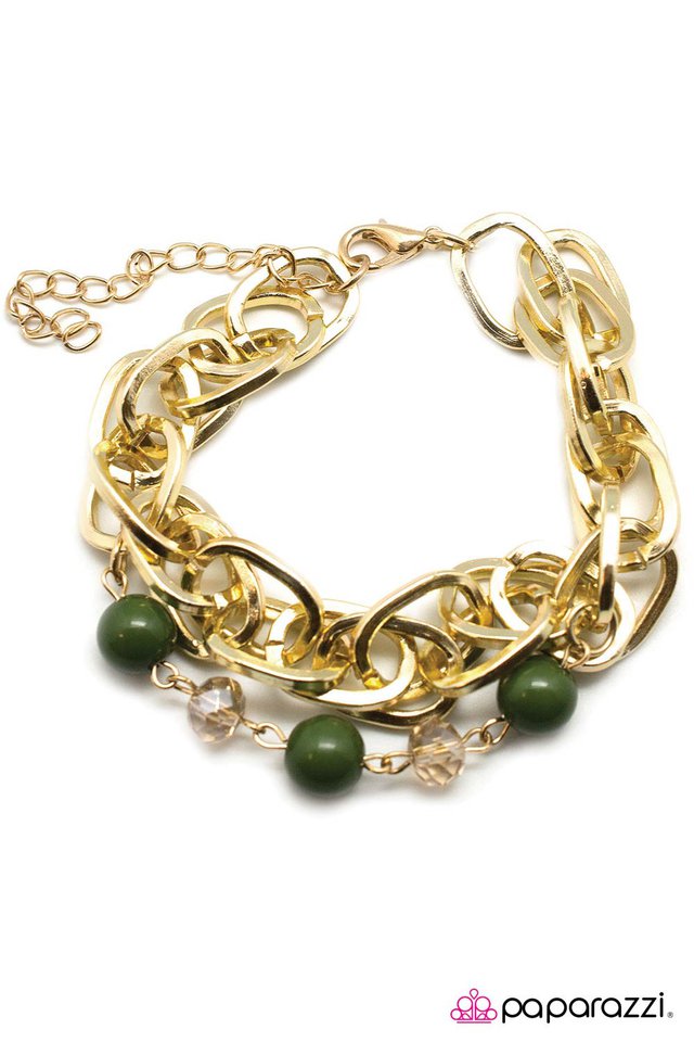 Paparazzi ♥ Stroke of Luck - Green ♥ Bracelet