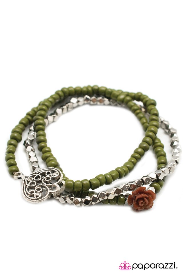 Paparazzi ♥ Deep-Seeded Love - Green ♥ Bracelet