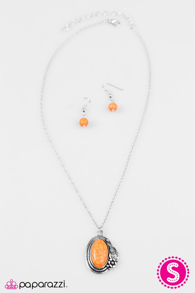 Paparazzi ♥ Western Wildflower - Orange ♥ Necklace