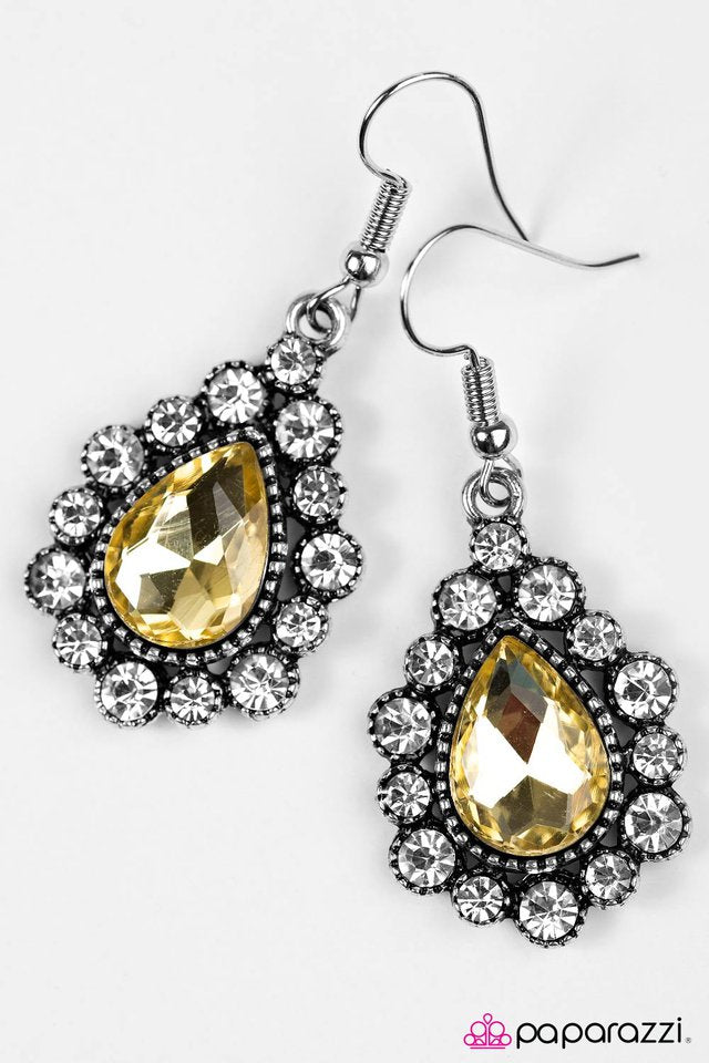Paparazzi ♥ Release Your Inner Sparkle - Yellow ♥ Earrings