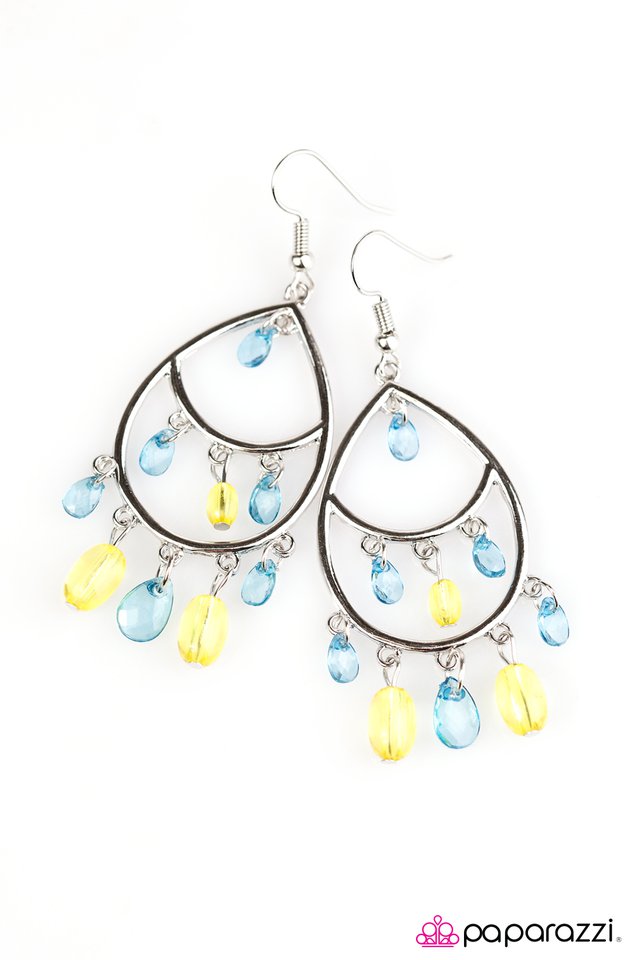 Paparazzi ♥ Sparkling Soiree - Multi ♥ Earrings