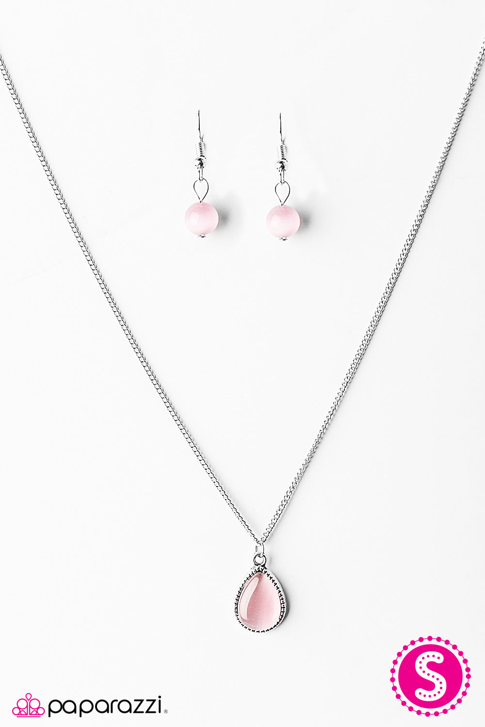 Paparazzi ♥ Its Raining GEMS - Pink ♥ Necklace