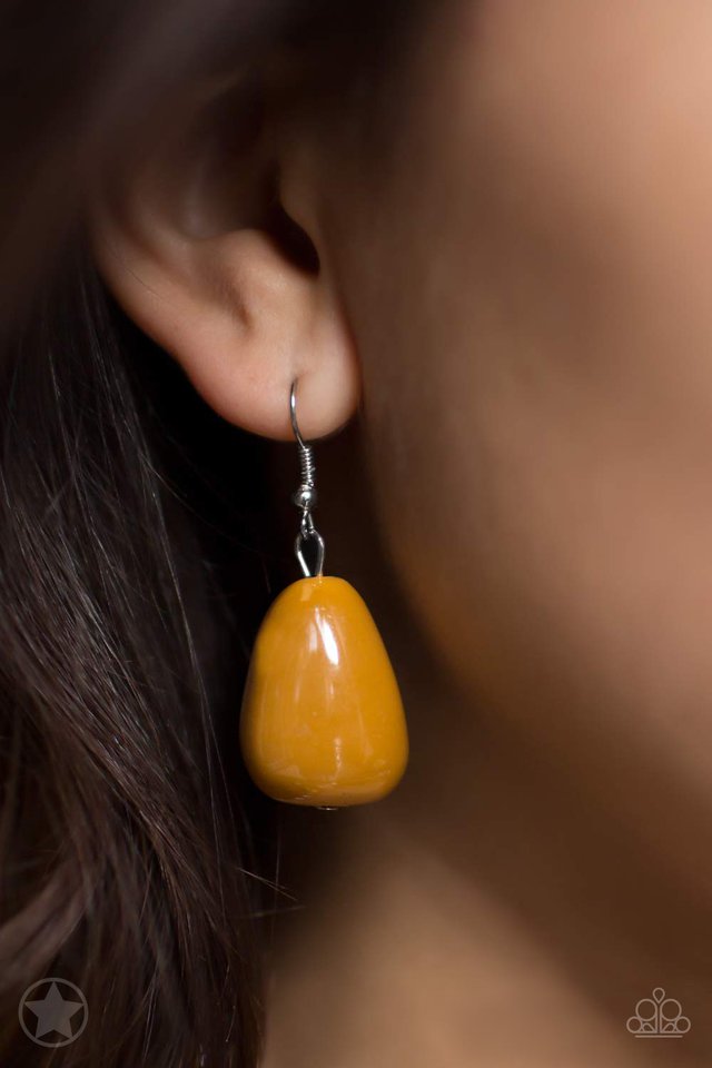 Paparazzi ♥ In Good Glazes - Peach ♥ Necklace