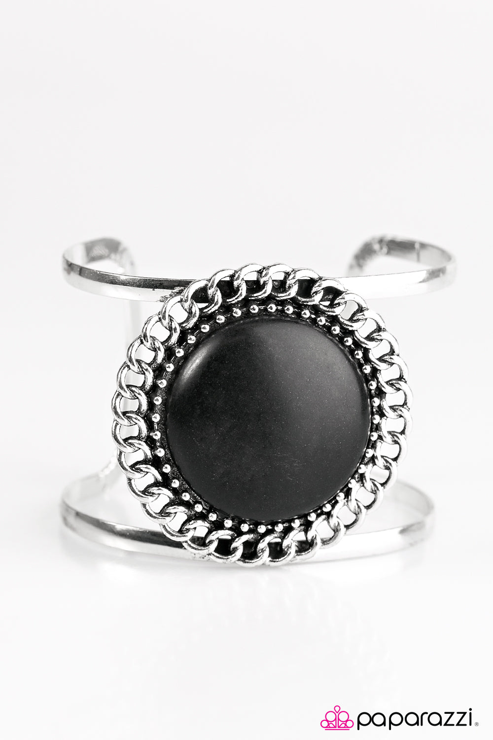 Paparazzi ♥ Mountains On My Mind - Black ♥ Bracelet