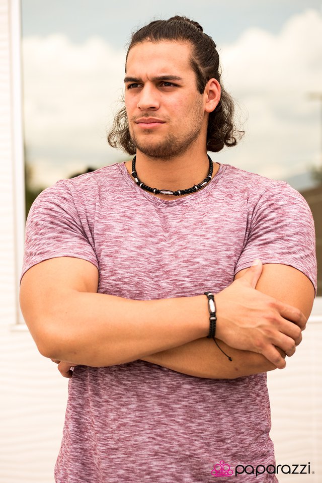 Paparazzi ♥ Island Surf - Black ♥ Necklace