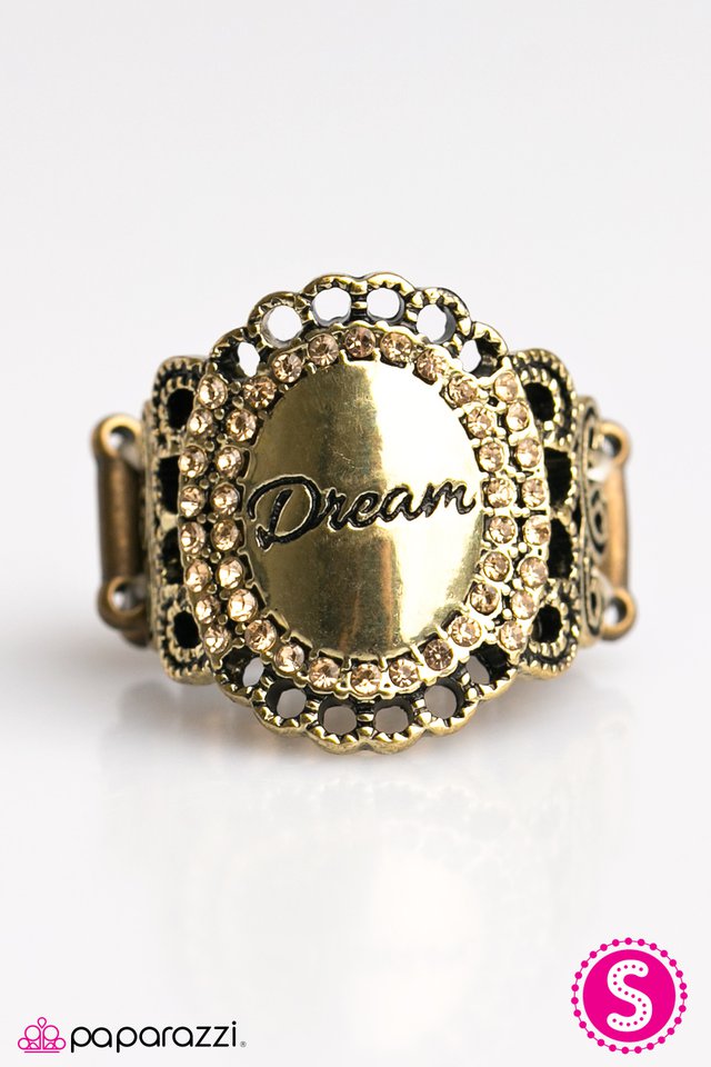 Paparazzi ♥ Dream Like Theres No Tomorrow - Brass ♥ Ring