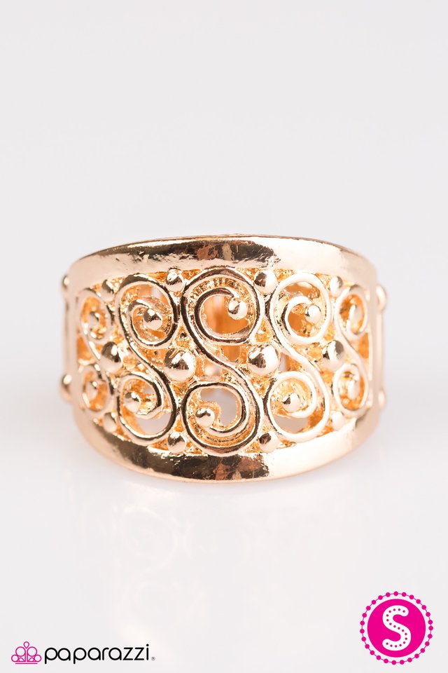 Paparazzi ♥ Bay Breeze - Gold ♥ Ring