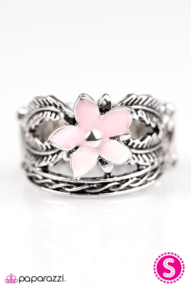 Paparazzi ♥ Fiji Fling - Pink ♥ Ring