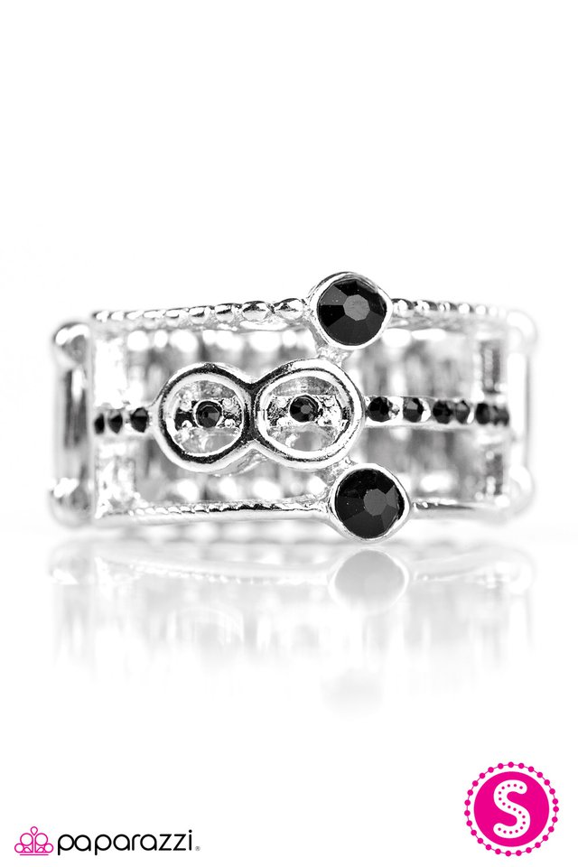 Paparazzi ♥ No Time Like The Present - Black ♥ Ring