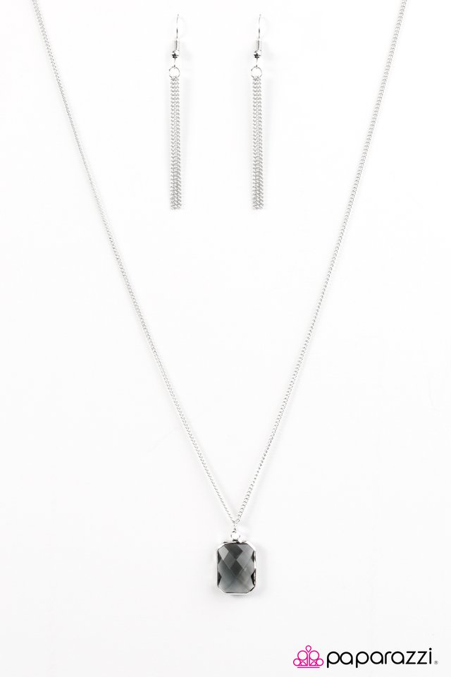 Paparazzi ♥ GLASSY Lady - Silver ♥ Necklace