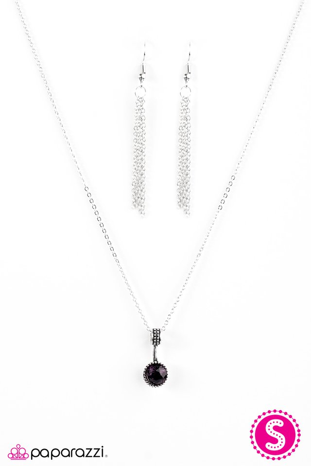 Paparazzi ♥ Spark In The Dark - Purple ♥ Necklace