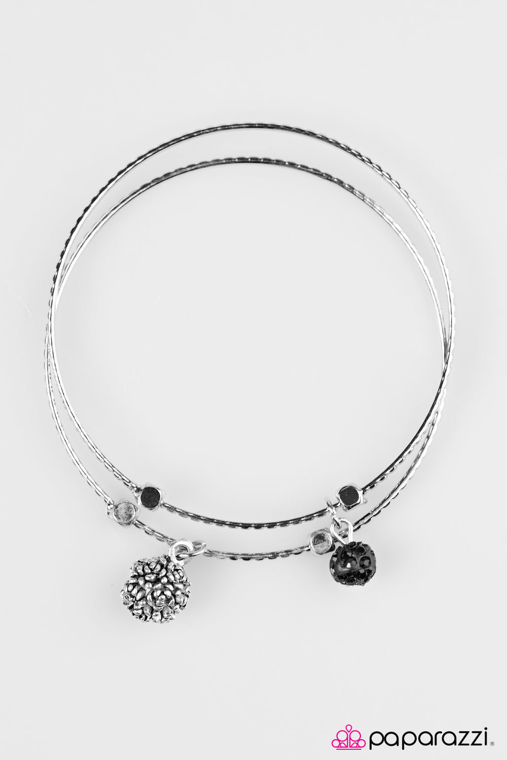 Paparazzi ♥ Oh My Omega - Black ♥ Bracelet