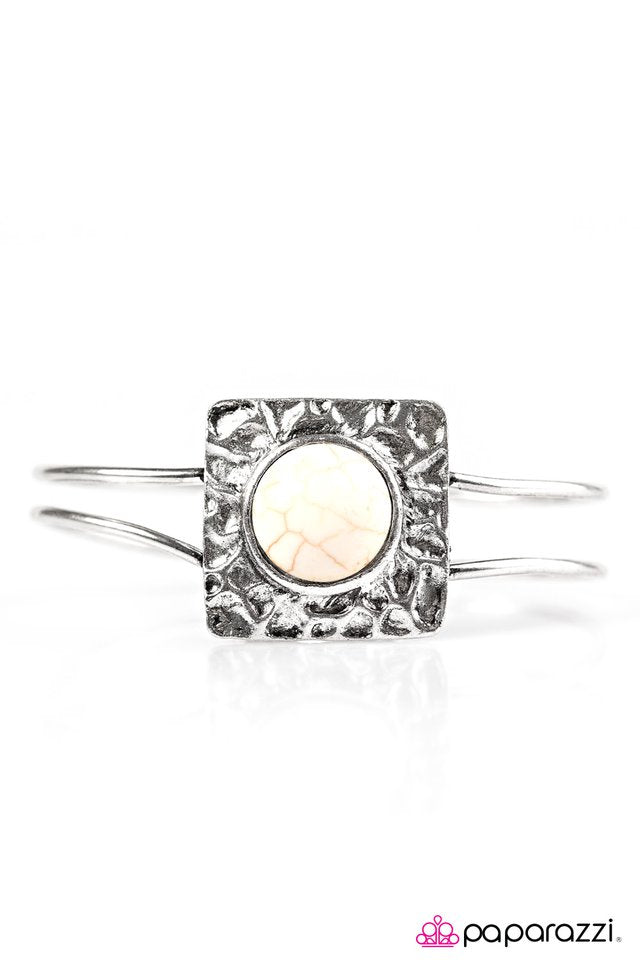 Paparazzi ♥ Creekside Crossing - White ♥ Bracelet-product_sku