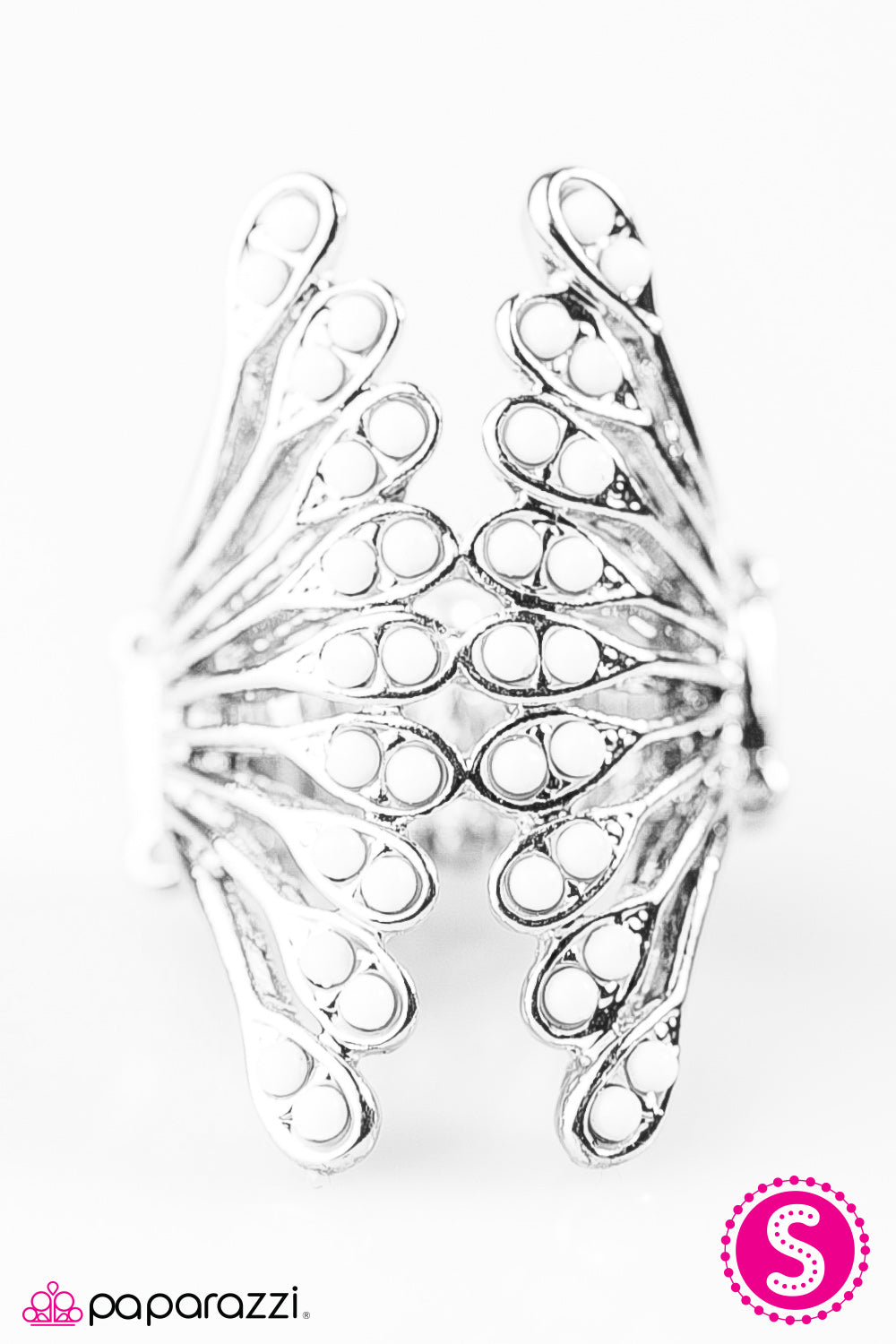 Paparazzi ♥ Bahama Breeze - White ♥ Ring