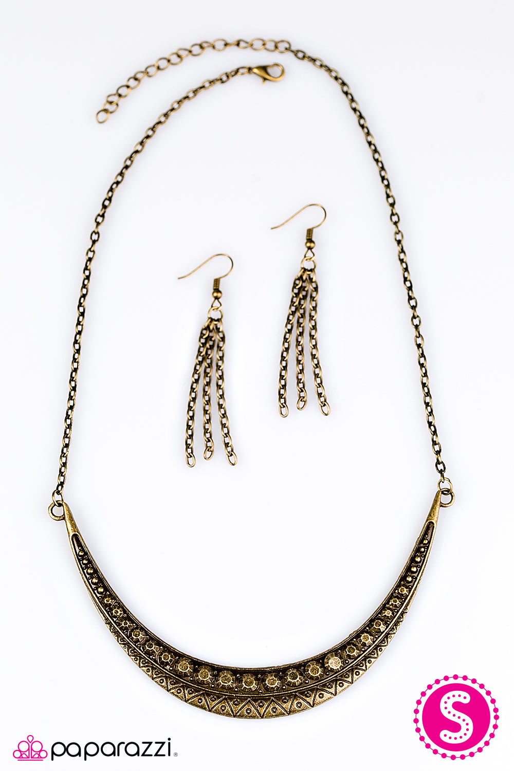 Paparazzi ♥ Anchors Aweigh - Brass ♥ Necklace