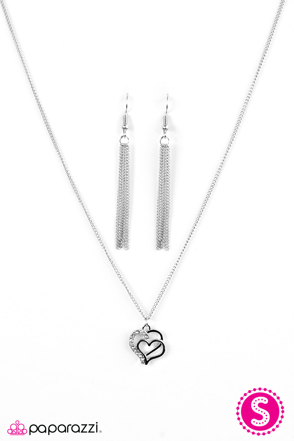 Paparazzi ♥ Romeo Meets Juliet - White ♥ Necklace