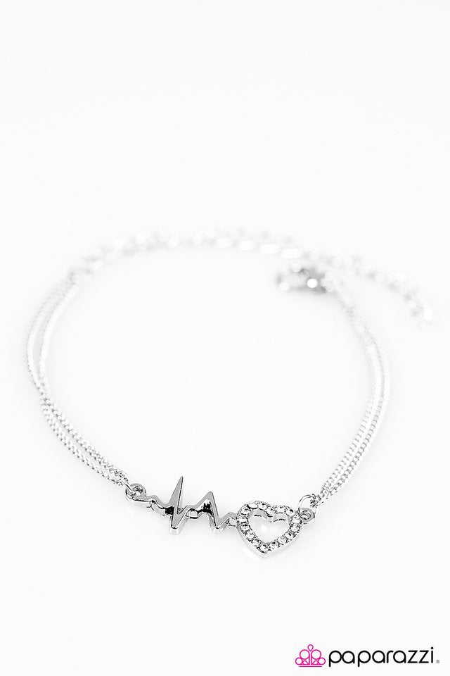 Paparazzi ♥ Skipping Beats - White ♥ Bracelet