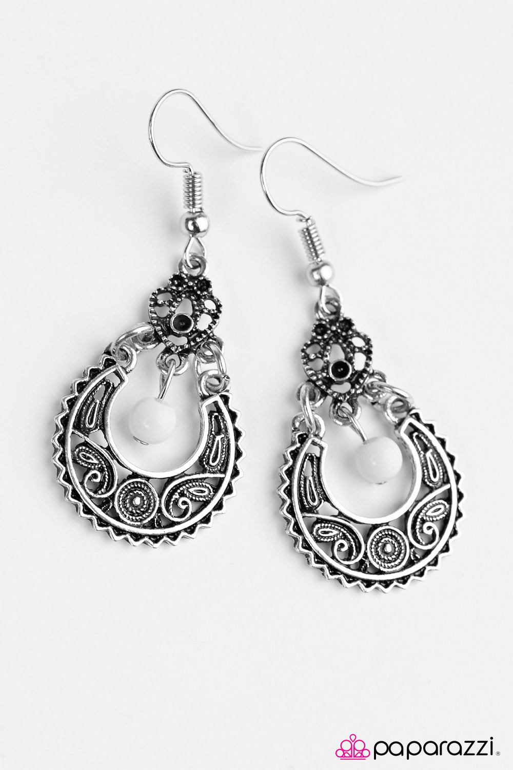 Paparazzi ♥ Touring Abroad - White ♥ Earrings