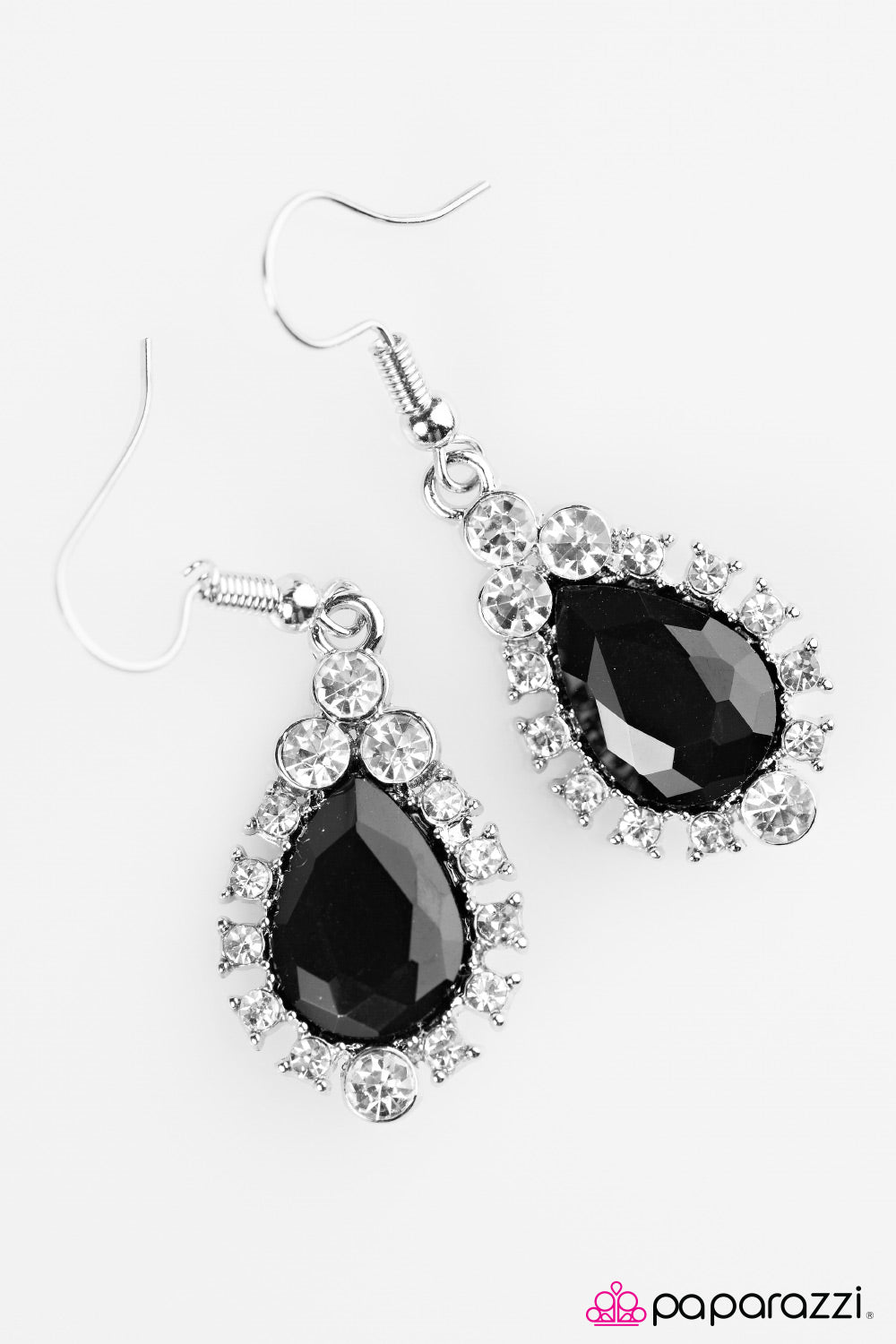 Paparazzi ♥ Royal Dance Hall - Black ♥ Earrings