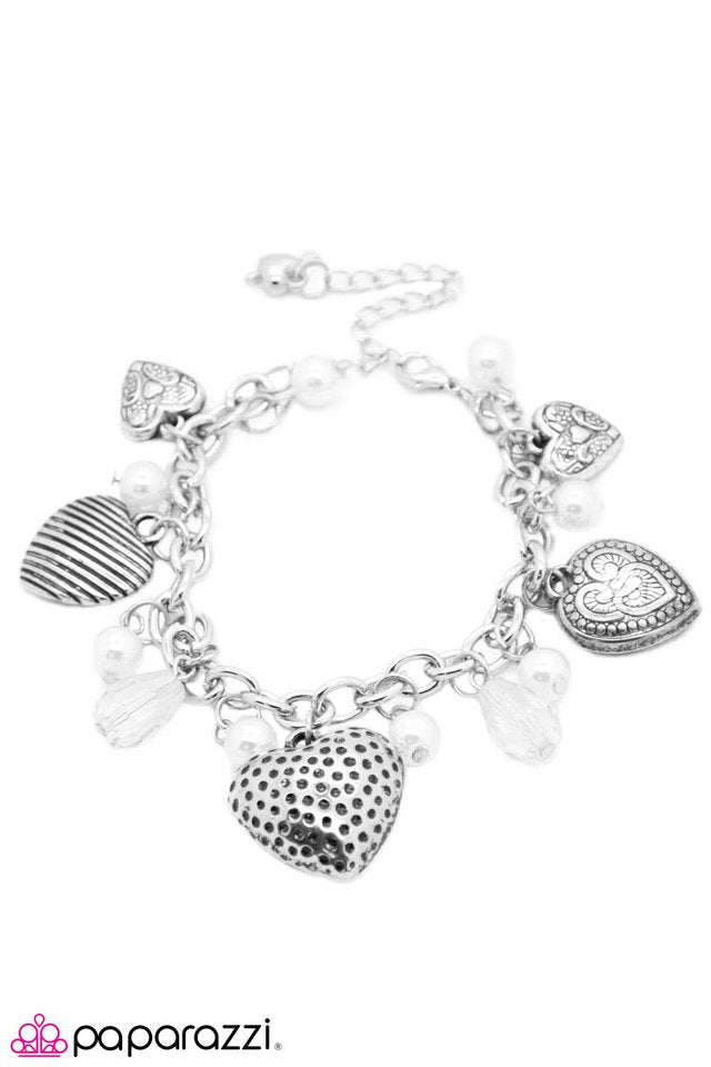 Paparazzi ♥ Decorated Hearts and White Beads - Blockbuster Bracelet ♥ Bracelet