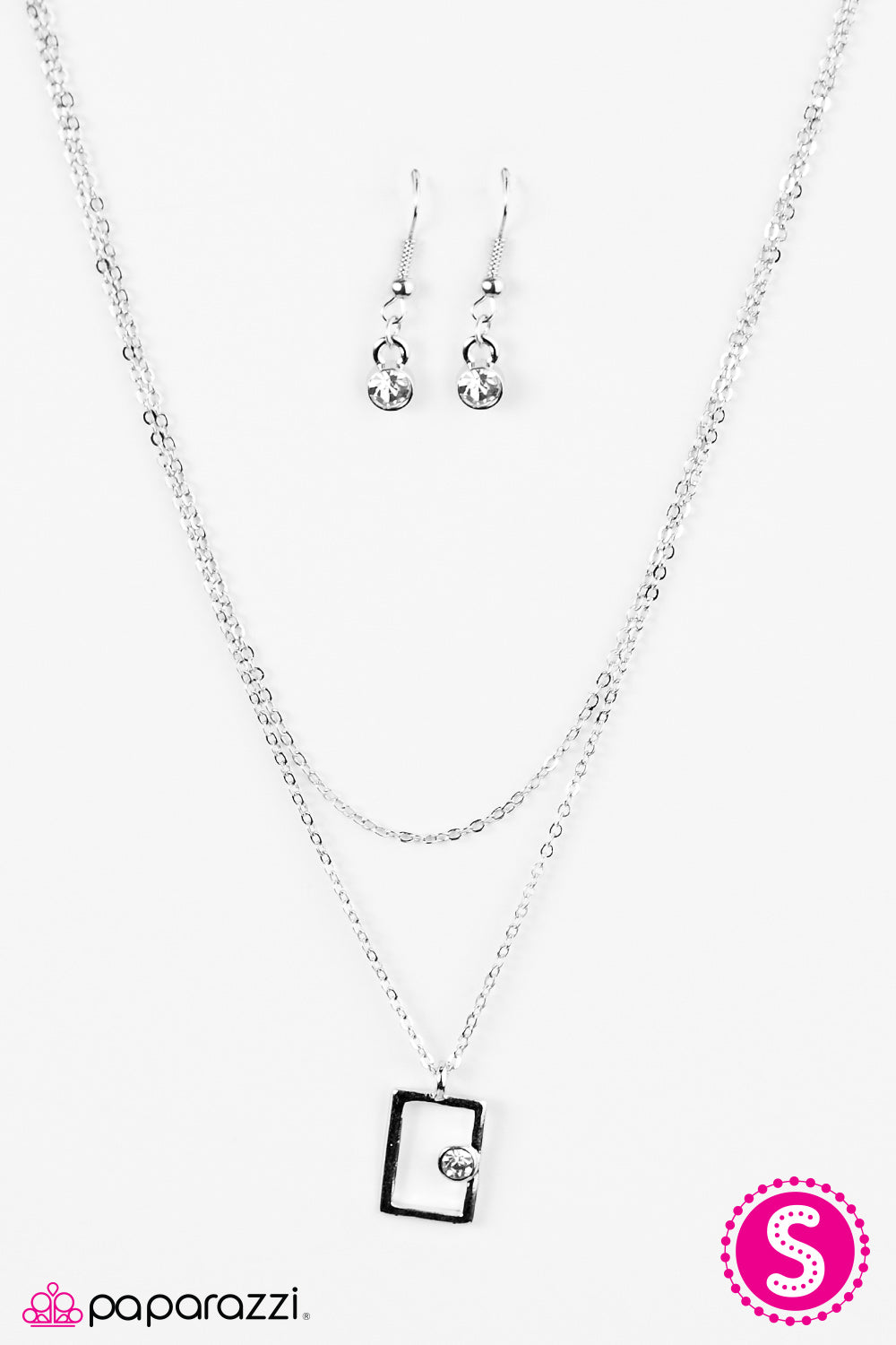 Paparazzi ♥ Famously Framed - White ♥ Necklace-product_sku