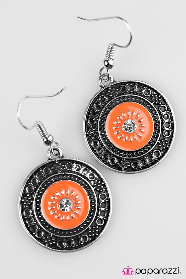 Paparazzi ♥ Candid Kansas - Orange ♥ Earrings