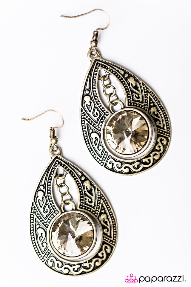 Paparazzi ♥ Genie Glam - Brass ♥ Earrings
