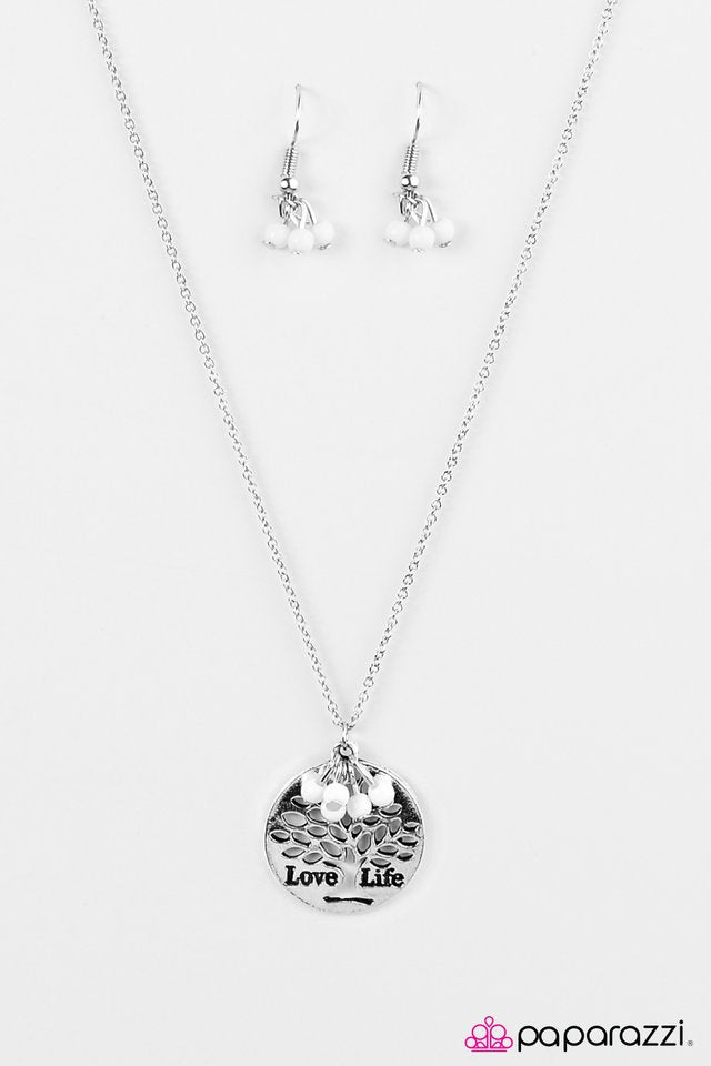 Paparazzi ♥ Life Is Lovely - White ♥ Necklace