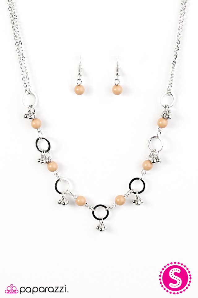 Paparazzi ♥ SHORE As The Wind Blows - Brown ♥ Necklace
